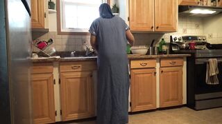 Algerian woman are big sluts and always open pussy for husband