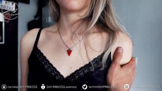 First time getting CUM IN MOUTH! Big load dripping down my lips. (short) 4K