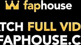 Gorgeous Pinay Teen Masturbates