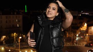 Extreme and acrobatic porn for the beautiful Lena