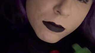 Vaping and playing with my sissy clitty for daddy