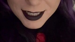 Vaping and playing with my sissy clitty for daddy