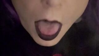 Vaping and playing with my sissy clitty for daddy