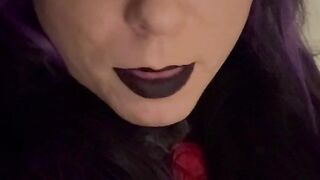 Vaping and playing with my sissy clitty for daddy