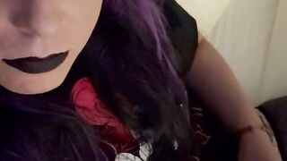 Vaping and playing with my sissy clitty for daddy