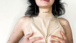 I'm horny, do you want to look at me without clothes?