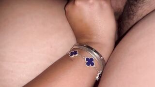 Mamá soltera no desperdicia la leche/Single mother does not waste milk