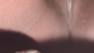 Deitei, abri as pernas e me entreguei