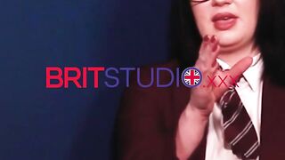 Identical Stepsisters Tell You How To Wank