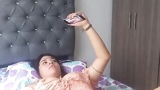 I like to masturbate with my cell phone