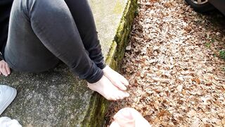 Candycherry7 : Big cumshot on my feet near a Church !