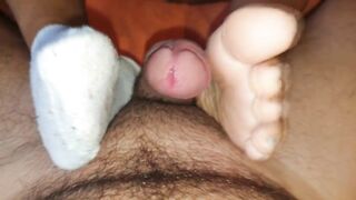 Lo sego con mani e piedi fino a farlo esplodere sui miei calzini! (Dialoghi ITA) Lufeet00